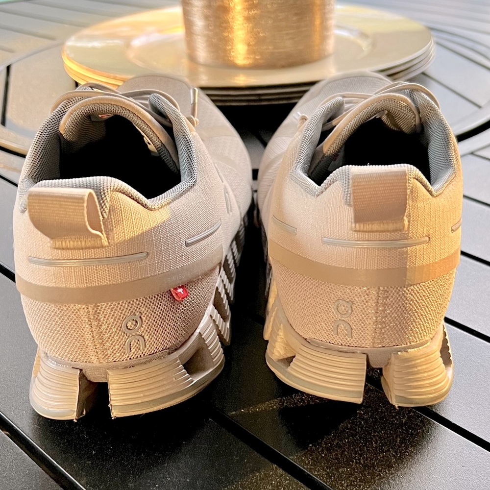 COPY - On Cloud waterproof athletic shoes